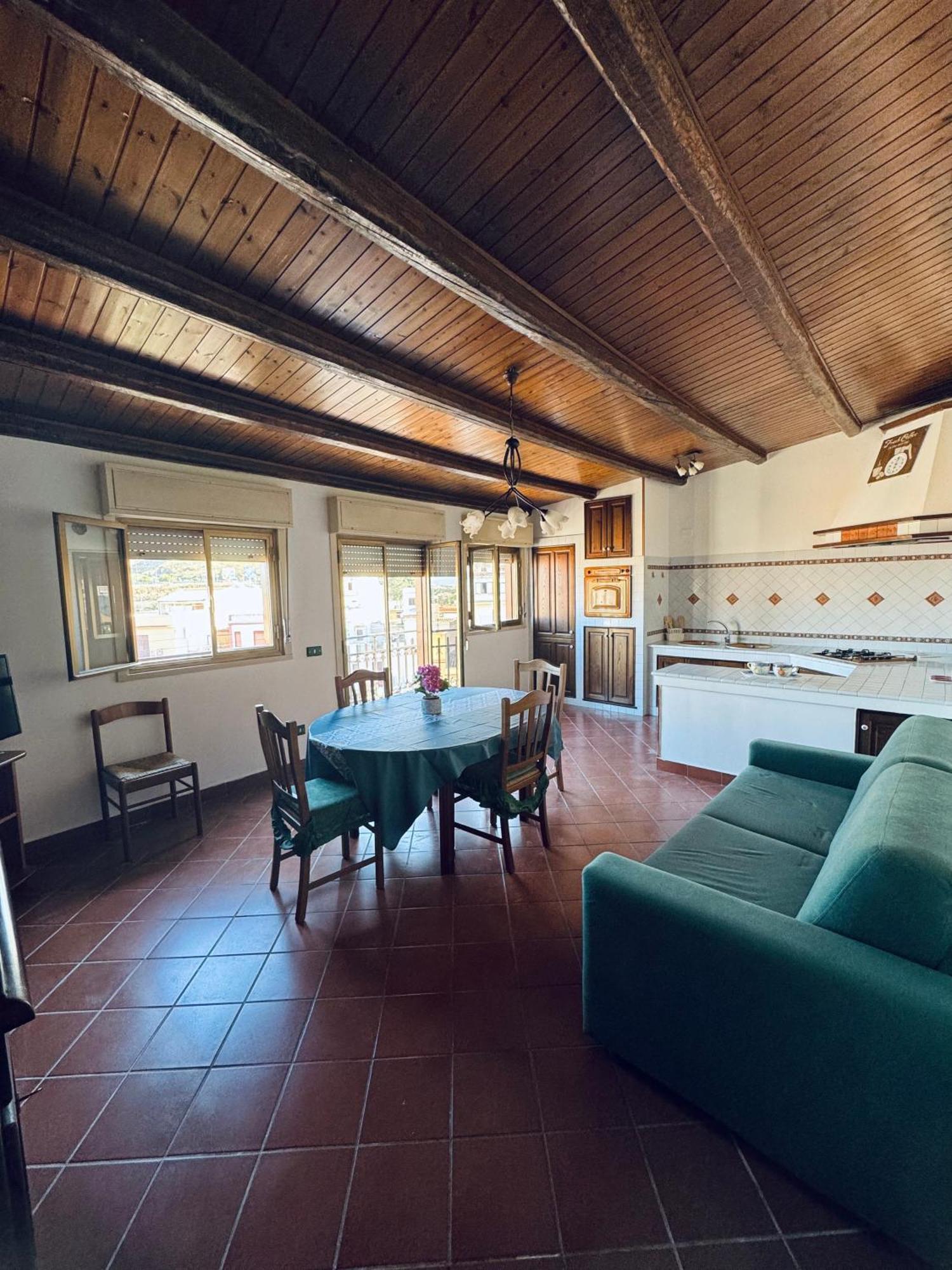 Sun House Apartment Палермо Екстериор снимка