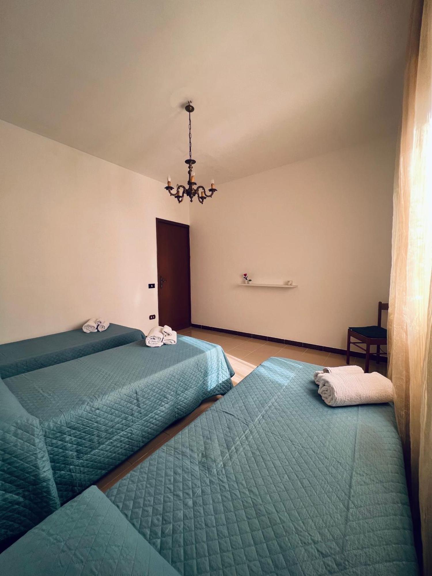 Sun House Apartment Палермо Екстериор снимка